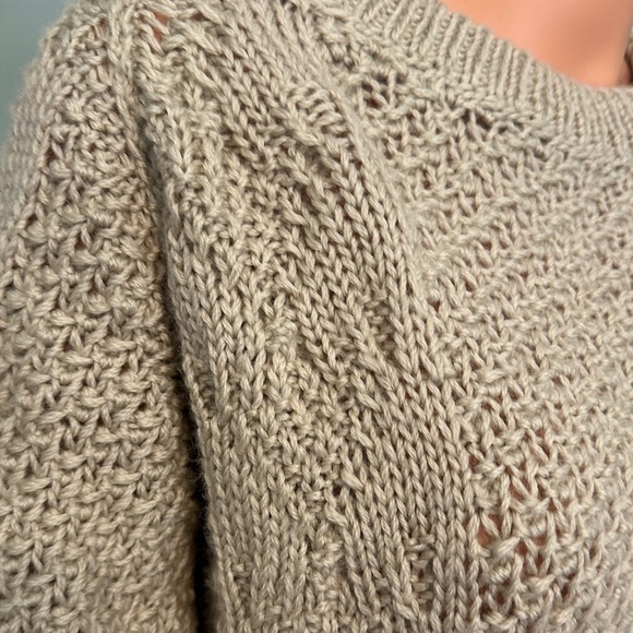 Relaxed Crewneck Knit Sweater in Oatmeal No brand tag. Heavy. Good quality. - Picture 5 of 10